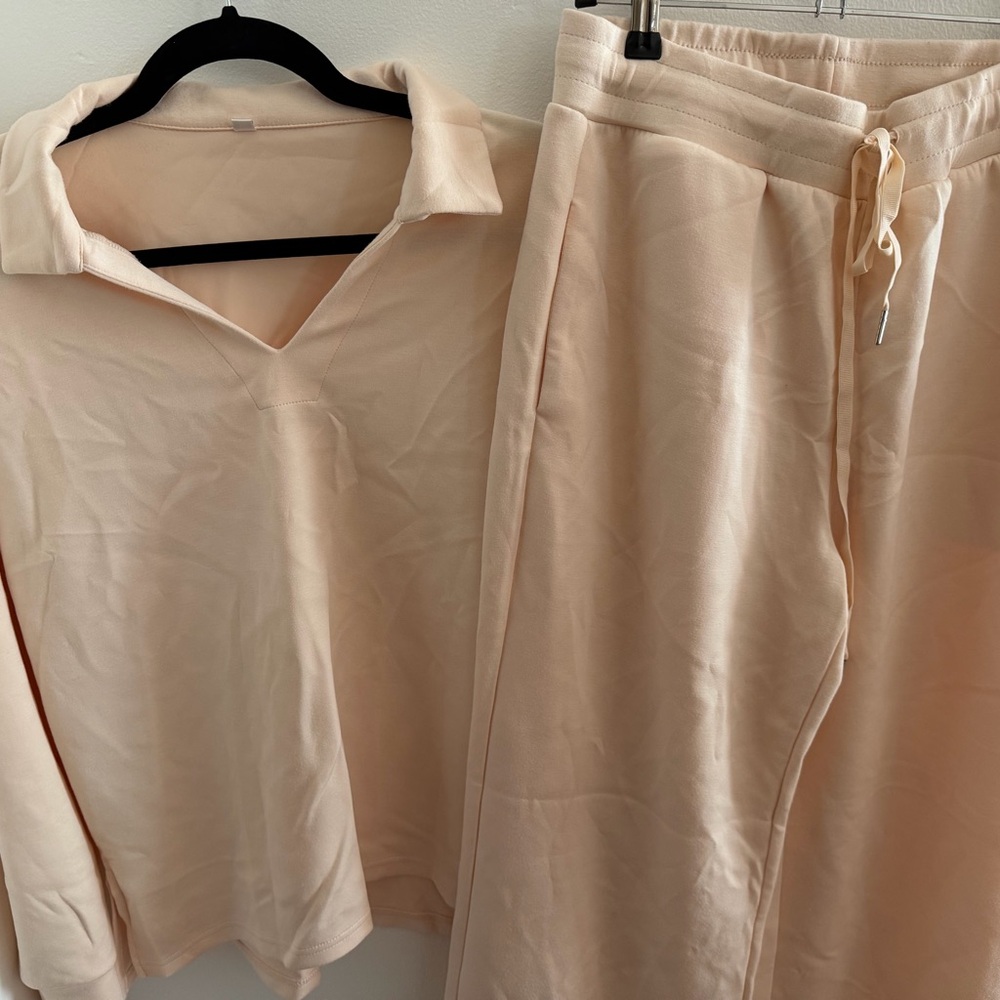 Cream Lounge Set